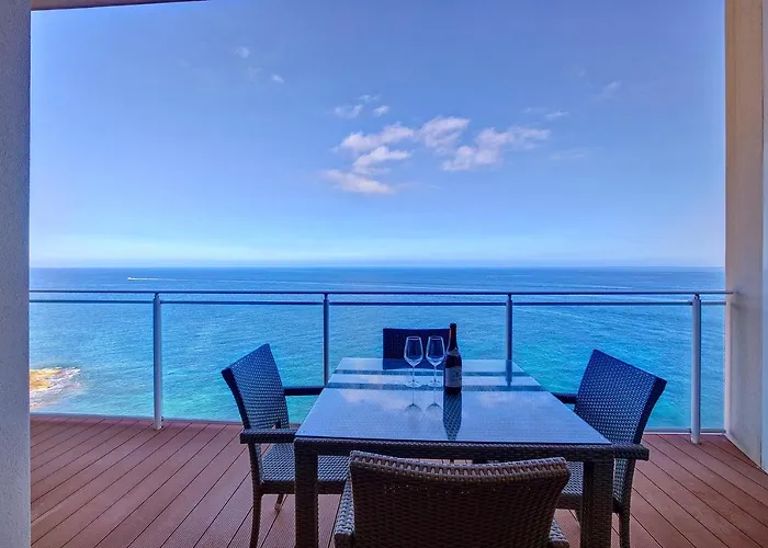 Luxurious Apt With Ocean Views And Pool In Tigne Point