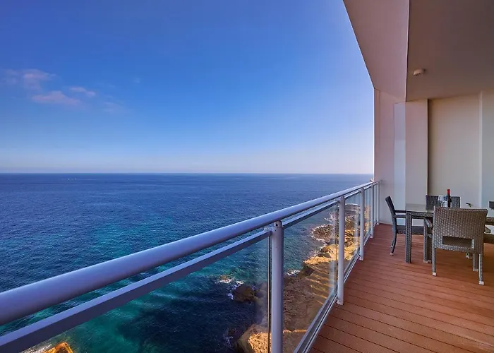 Luxurious Apt With Ocean Views And Pool In Tigne Point