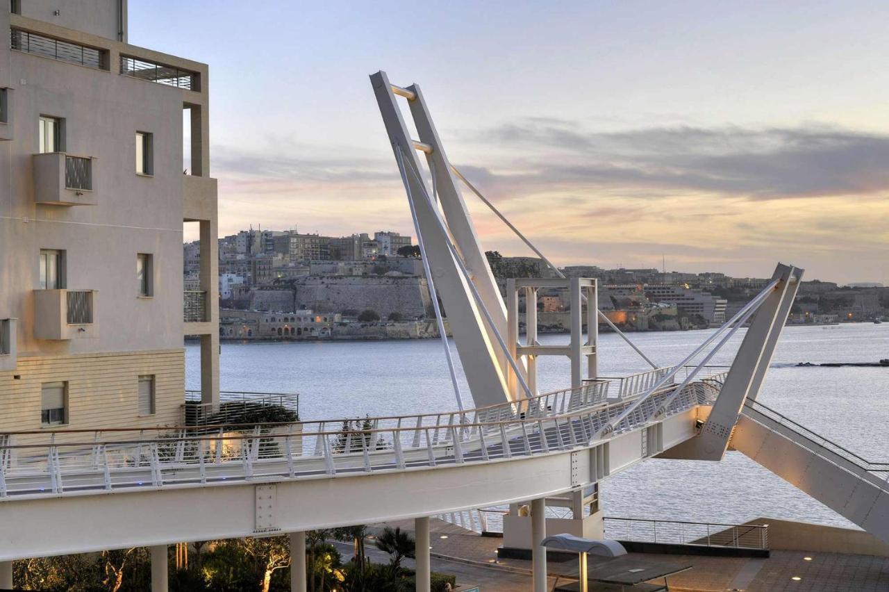 Apartment Luxurious With Ocean Views And Pool In Tigne Point