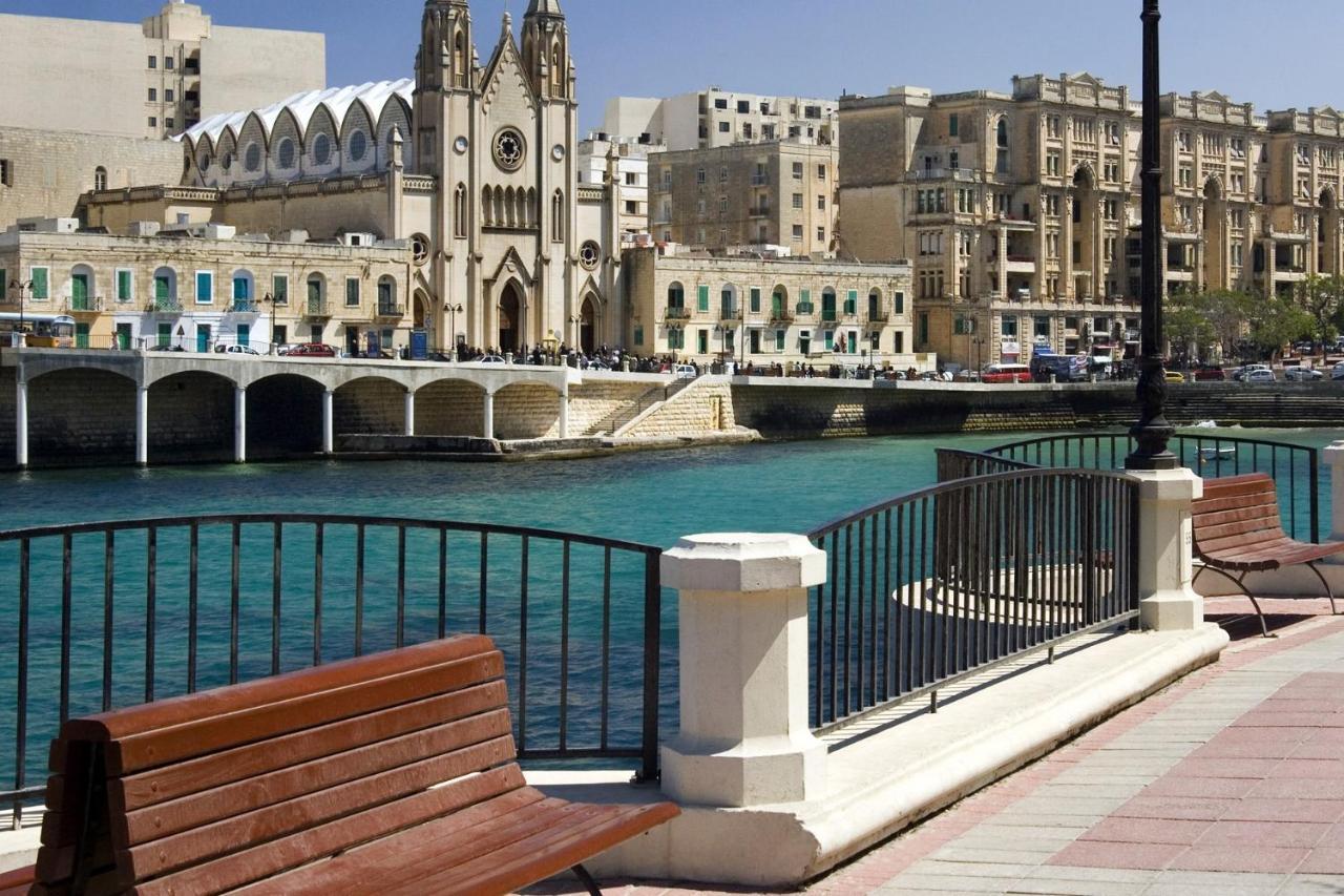 Luxurious With Ocean Views And Pool In Tigne Point * Sliema