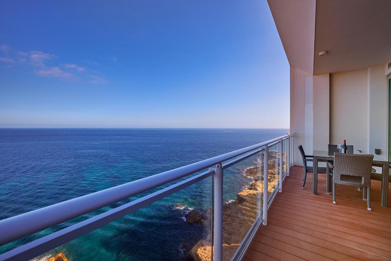 Apartment Luxurious With Ocean Views And Pool In Tigne Point